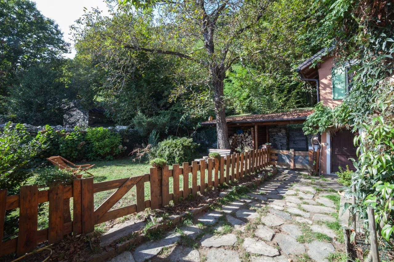 La Vecchia Casa Rosa Lejlighed Cannero Riviera Eksteriør billede